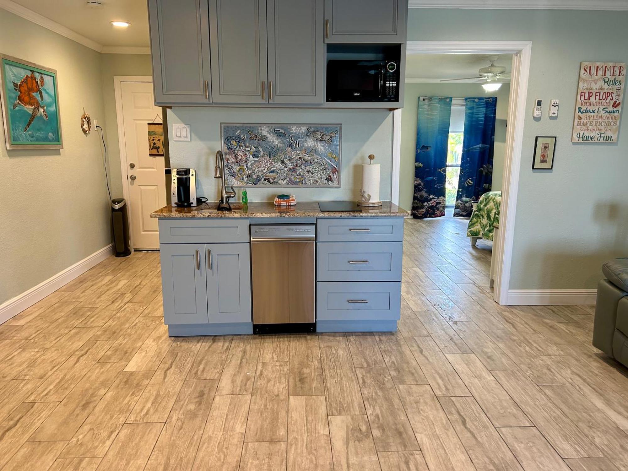 Guest Suite - Waterfront -Pool & Hot Tub- Walk To Beach Clearwater Beach Exterior photo